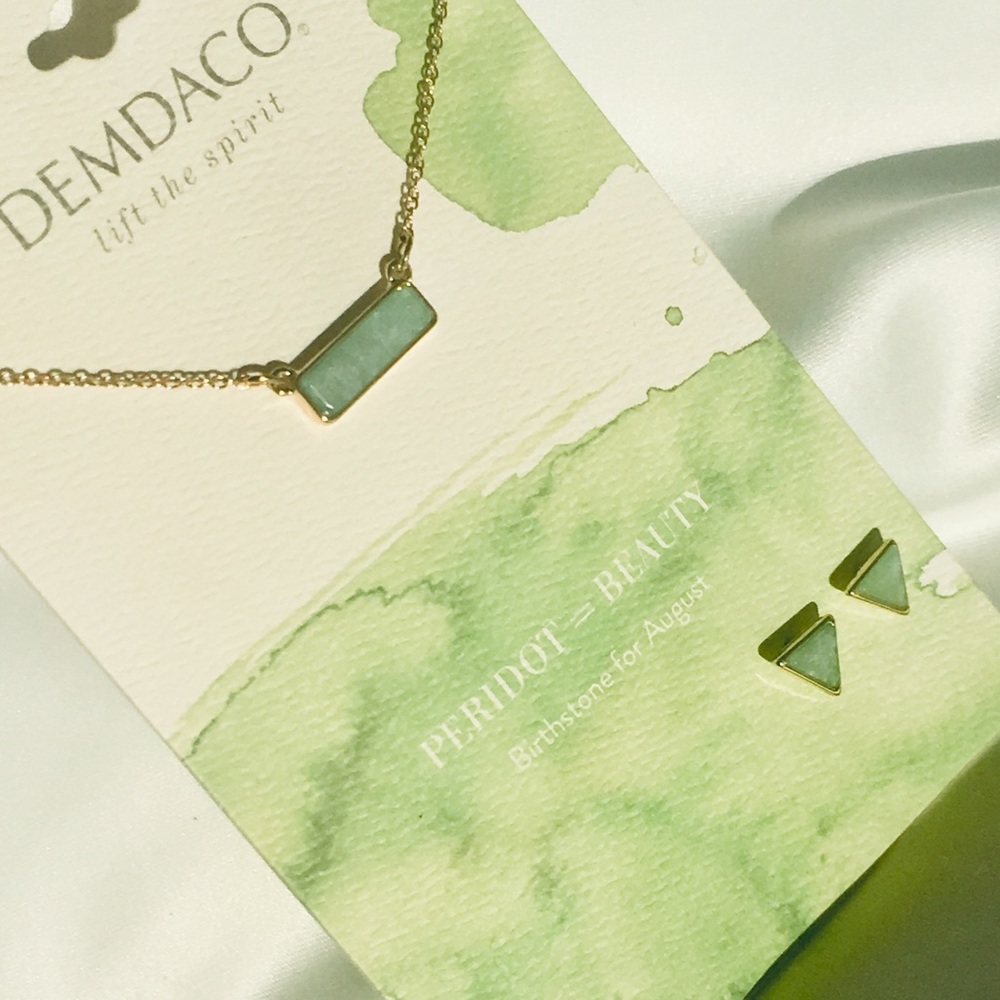 Peridot Beauty August Birthstone Gift Set New